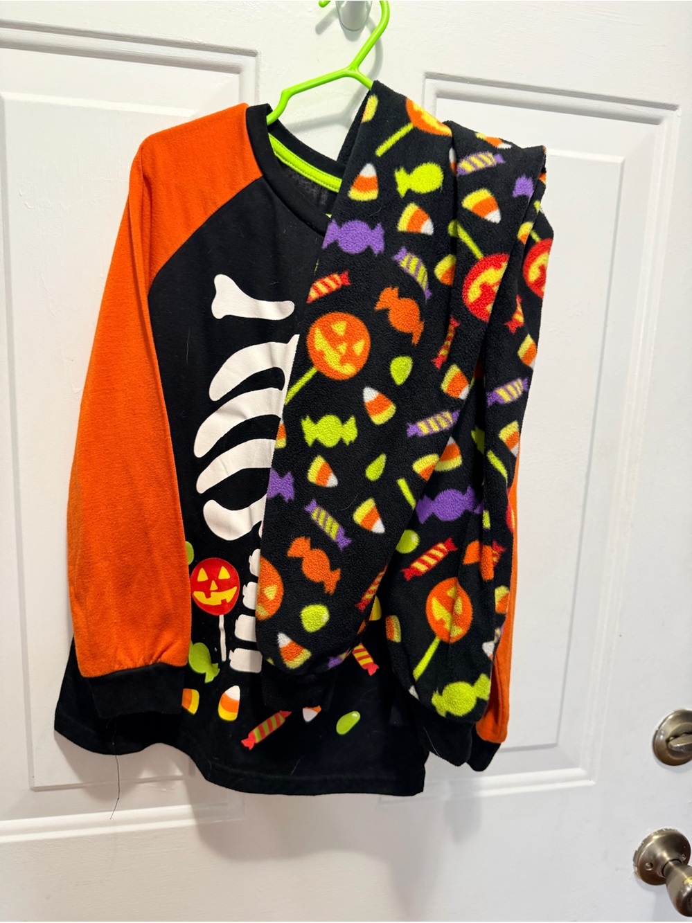 Kids Halloween Skeleton Candy Pajama Set - Black & Orange